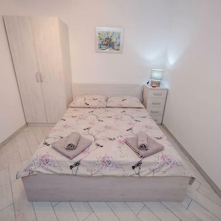 Apartman Marcela Palit Bagian luar foto