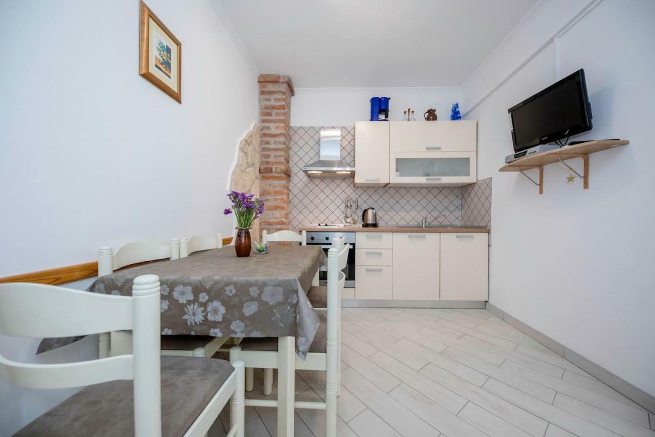 Apartman Marcela Palit Bagian luar foto